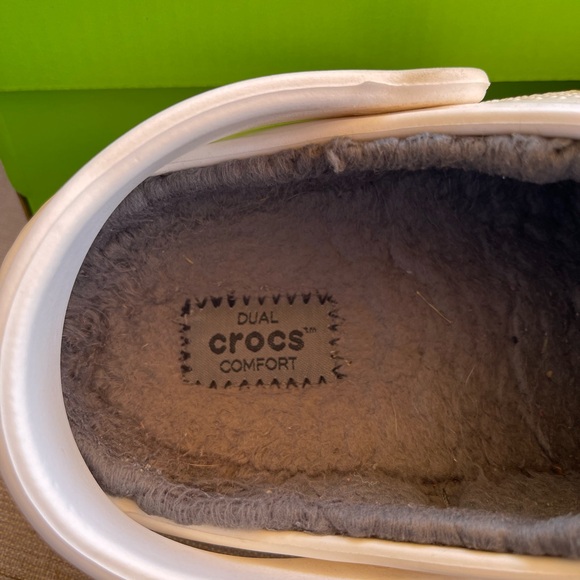 CROCS CLASSIC LINED CLOGS - Picture 3 of 5